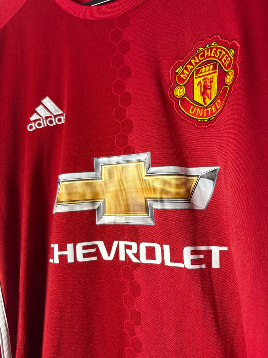 Manchester United 2016/17 Home Shirt by adidas (M)