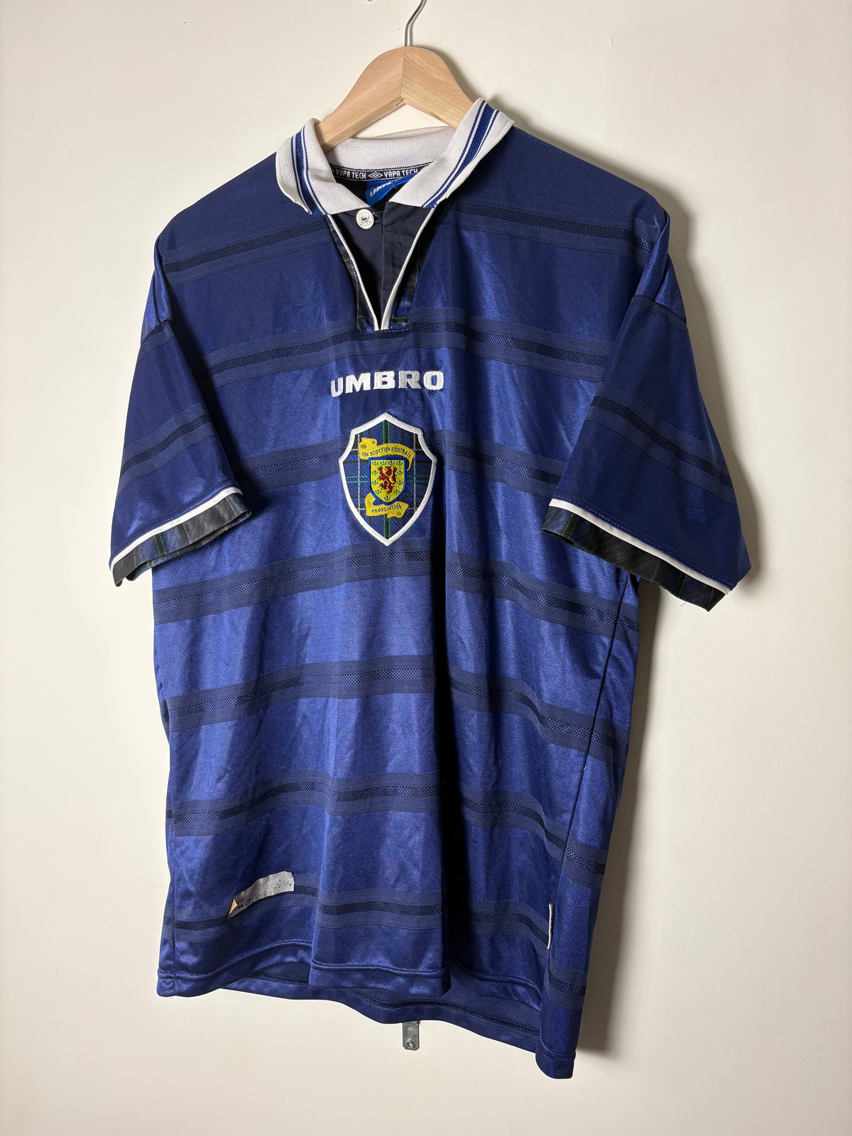 Scotland 1998 Home Shirt by Umbro (M)