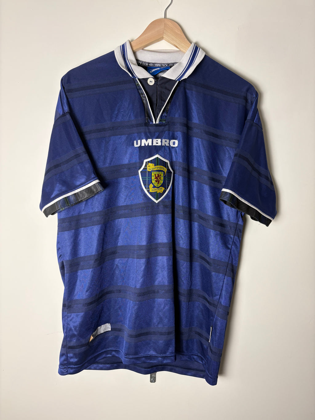 Scotland 1998 Home Shirt by Umbro (M)