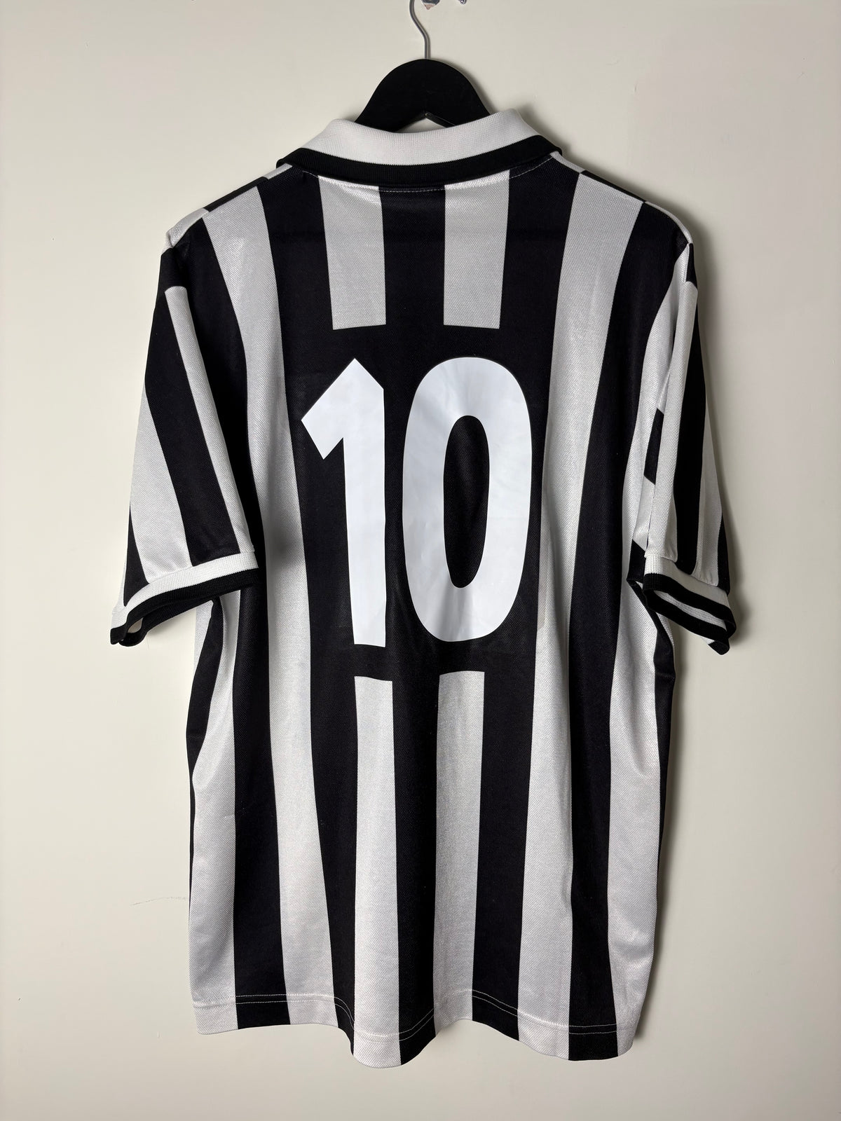 Juventus 1994/95 Home Shirt by Kappa (XL)