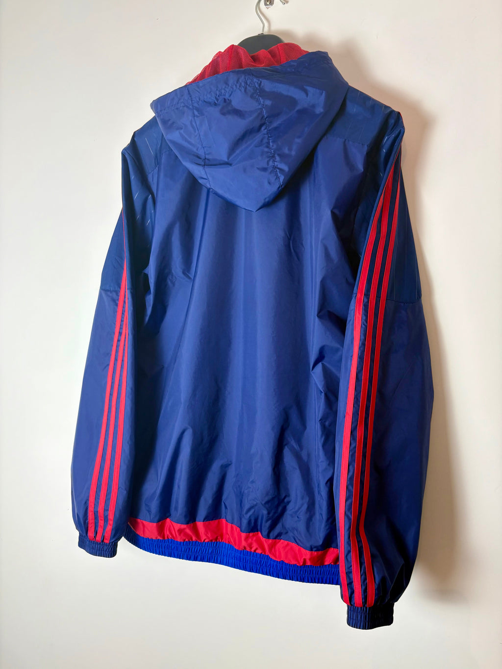 Manchester United 2015/16 Adidas Rain Jacket - Lower detail