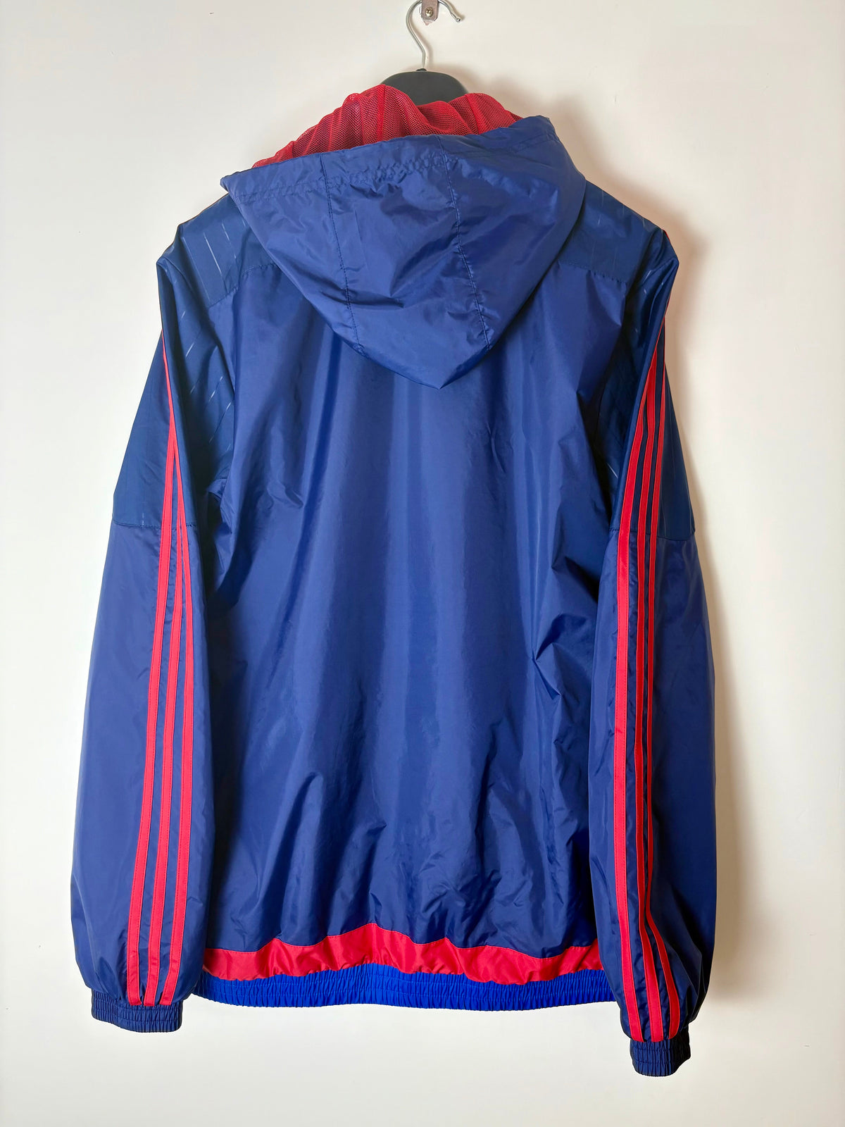 Manchester United 2015/16 Adidas Rain Jacket - Hood detail
